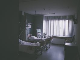 ผู้ป่วยตกเตียงที่แผนกผู้ป่วยนอก