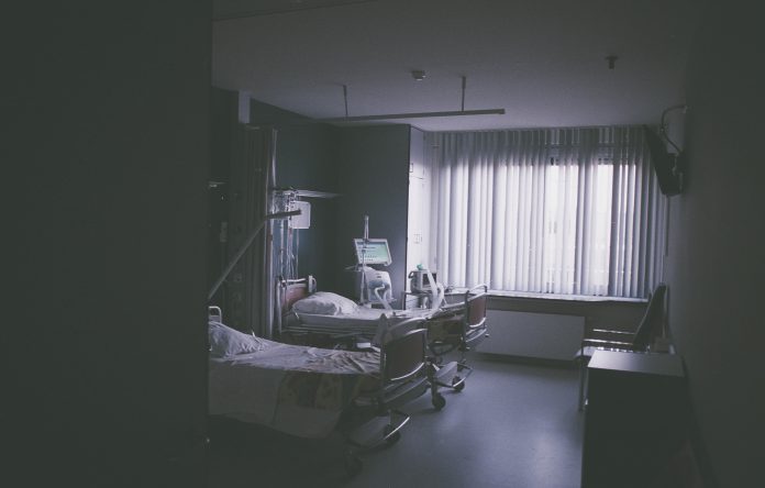 ผู้ป่วยตกเตียงที่แผนกผู้ป่วยนอก